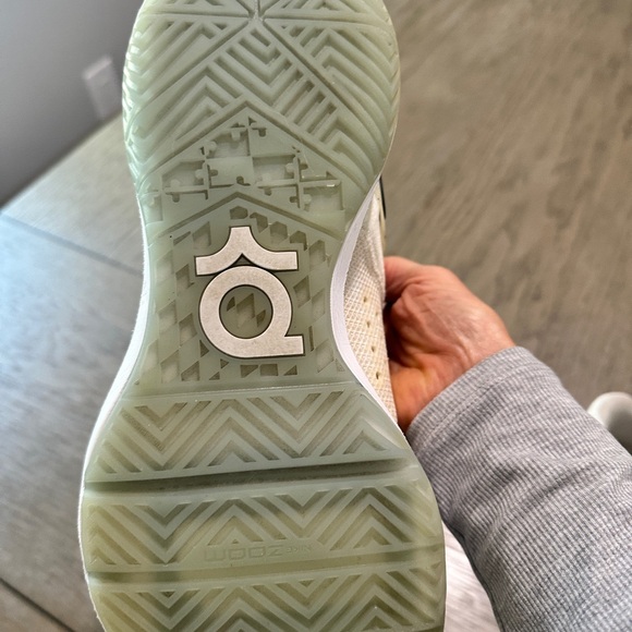 Nike KD Trey 5 Basketball Shoes Size 9.5 Cream Black - Picture 11 of 11